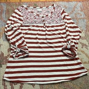 Anthropologie Red Floral Striped 3/4 sleeve Henley Tee Size M